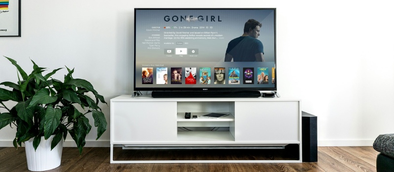 Y por eso quieres una barra de sonido Televisión en un mueble de TV con barra de sonido incluida.